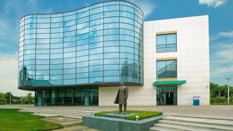 ADA Universitetində yeni fakültə açılıb