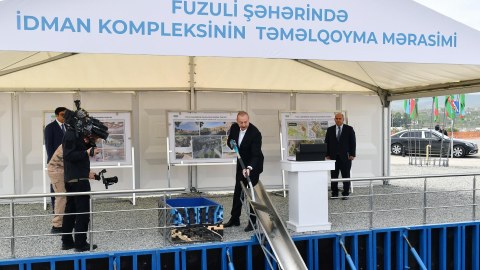 Prezident Füzulidə idman kompleksinin təməlini qoydu - FOTOLAR