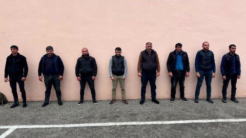 8 nəfər minalı əraziyə daxil olmaq istədi