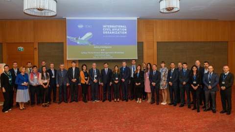 Bakıda uçuşların təhlükəsizliyinə dair seminar keçirilir