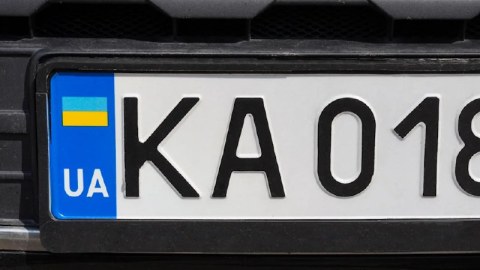 Radikal ultra-sağçı deputat ukraynalı sürücülərin cərimələnməsini tələb edib