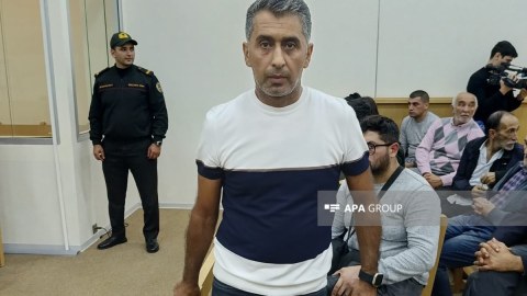 "Ermənilər babamla nənəmi öldürüb, meyitlərini yandırdılar"