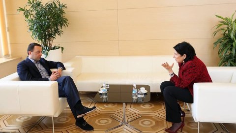 Gürcüstan baş naziri prezidentdən danışdı - Utancvericidir
