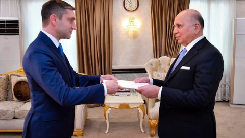 Səfirimiz etimadnaməsinin surətini nazirə təqdim etdi
