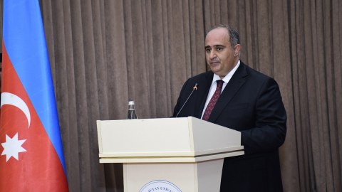 “Metodiki tövsiyələr” kitabı ingilis dilində nəşr olundu - FOTOLAR