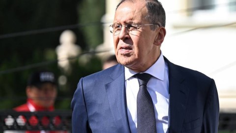 Lavrov Şimali Koreyaya gedib