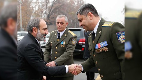 Paşinyan devrilsə, yerinə o gətirilə bilər