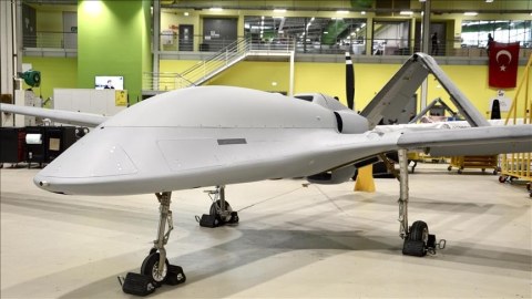 "Bayraktar"ın yeni modeli TB3 sınaq uçuşunu uğurla başa vurdu