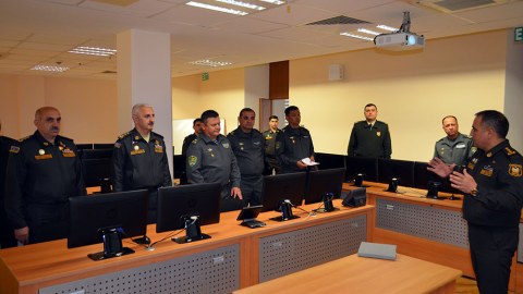 Azərbaycanla Özbəkistan arasında hərbi sahədə təcrübə mübadiləsi aparılır - FOTO
