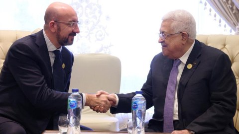 Şarl Mişel Mahmud Abbasla görüşüb