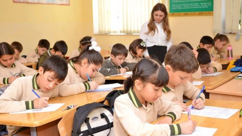 Məktəblərdə Azərbaycan dili fənni üzrə monitorinq keçirildi