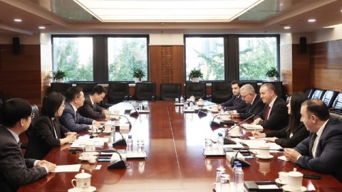 Çin Ermənistanla iqtisadi əməkdaşlıq imkanlarını nəzərdən keçirir