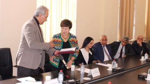 Latviyalı professora İqtisadiyyat İnstitutunun “Fəxri doktoru” adı verilib