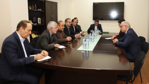 Mirzoyan və Abdullahianın müavinləri İrəvanda görüşdü