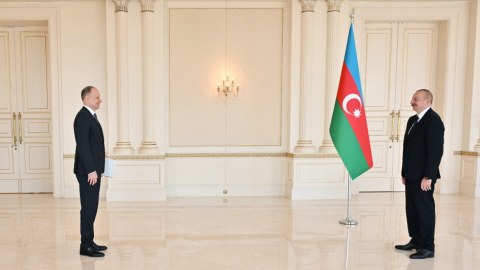 Səfir İsveçrə şirkətlərini azad olunmuş ərazilərə ÇAĞIRIR