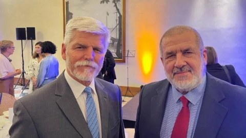 Krım Tatar Milli Məclisinin sədri Çexiya prezidenti ilə görüşdü