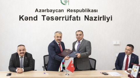 Türkiyə həmkarlar ittifaqının nümayəndələri azərbaycanlı həmkarları ilə GÖRÜŞDÜ