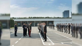 Vilayət Eyvazov sıra baxışı keçirib - FOTO