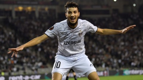 Zubir bu ölkələrdən təklif aldı