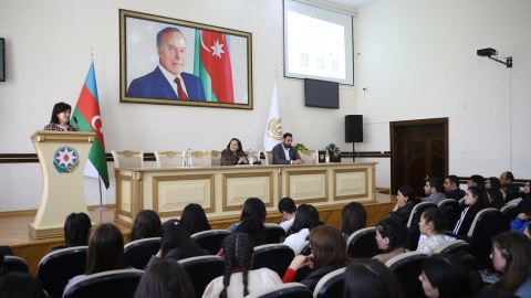 Gəncə Dövlət Universitetində tələbələrlə görüş - FOTO