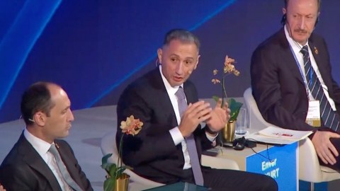 Rəşad Nəbiyev: "Ermənistan artıq başa düşür ki..."