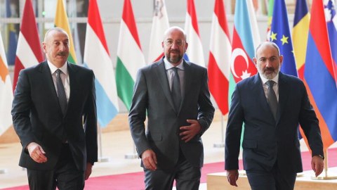 Sülh prosesində 