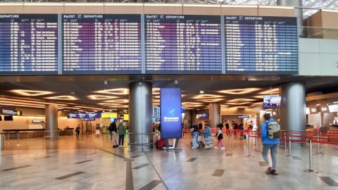 Moskvanın 3 aeroportunda 35 reys gecikib, 8-i ləğv olunub