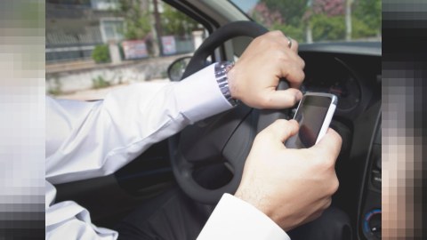 Qəzaların çoxunun səbəbi sürücülərin telefondan istifadəsidir - DYP