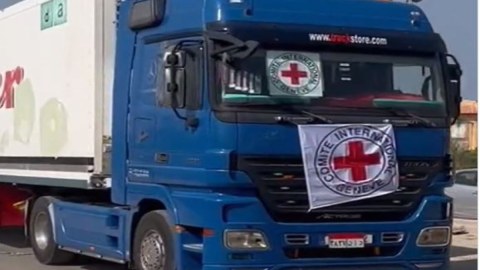 BQXK Qəzzaya humanitar yardım və tibbi heyət göndərdi