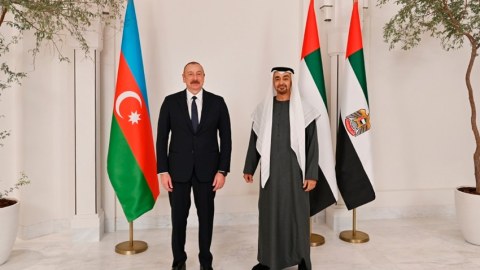 İlham Əliyev BƏƏ Prezidentinə ZƏNG ETDİ 