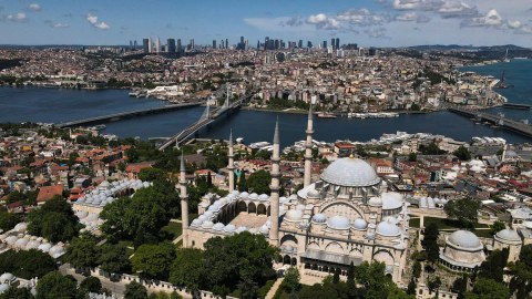 Türkiyədə yaşayış icazəsi üçün tələblər SƏRTLƏŞDİRİLDİ