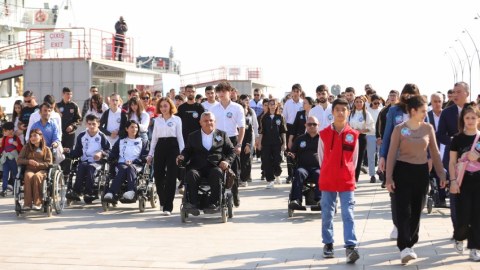 Bakıda “Güvən yürüşü”