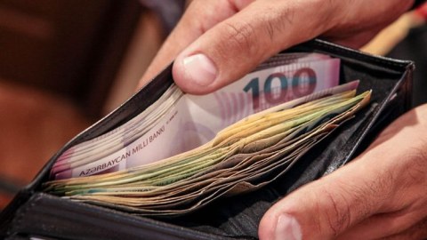 Gələn il minimum əməkhaqqı eyni qalacaq - 345 manat