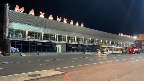 Mahaçqala hava limanı fəaliyyətini bərpa etdi