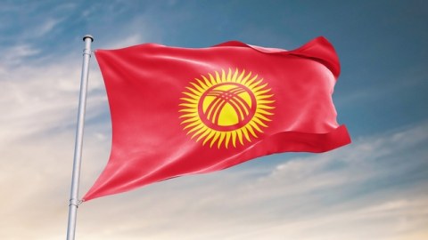 Qırğızıstanda bayraq dəyişikliyi yenidən gündəmdədir
