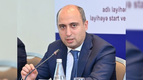 Karantinə alınan təhsil müəssisəsi yoxdur - Emin Əmrullayev