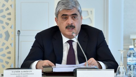 Neftdə qiymət faktoru olduqca risklidir - Samir Şərifov