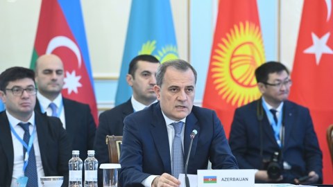 Ceyhun Bayramov TDT-nin iclasında çıxış etdi