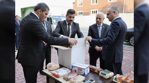 Zəfər Günü ilə əlaqədar Naxçıvanda 1250 ailəyə sovqat göndərildi - FOTO