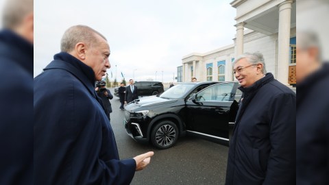 Ərdoğan Tokayevə TOGG hədiyyə etdi - FOTO