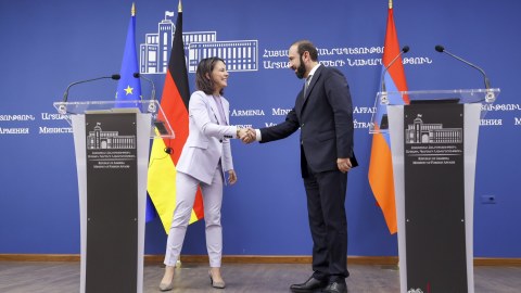 Mirzoyan alman həmkarı ilə görüşündən yazdı - FOTOLAR