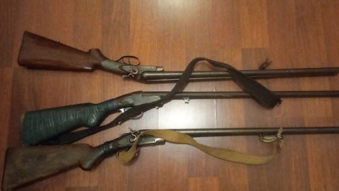 Daha 3 qanunsuz silah götürüldü 
