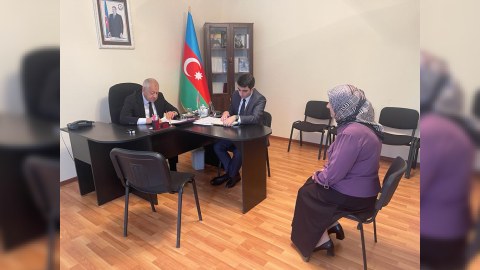 Seçicilər deputatdan işsizlik problemini parlamentdə qaldırmağı xahiş etdilər - FOTOLAR