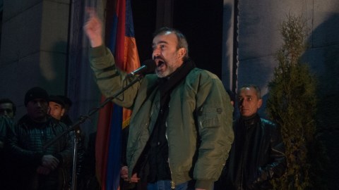 Erməni partiya sədri Təhlükəsizlik Xidmətində dindiriləcək
