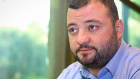Çovdarovun oğlunun ölkədən çıxışına “STOP” qoyuldu