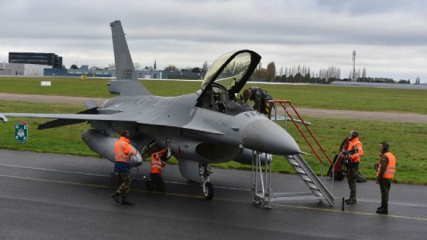 F-16-lar Niderlanddan Rumıniyaya gətirildi - Ukrayna üçün