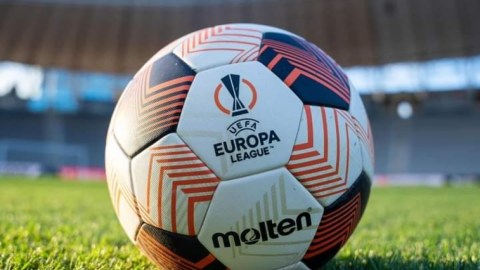  "Qarabağ" "Bayer"ə qarşı - HEYƏTLƏR