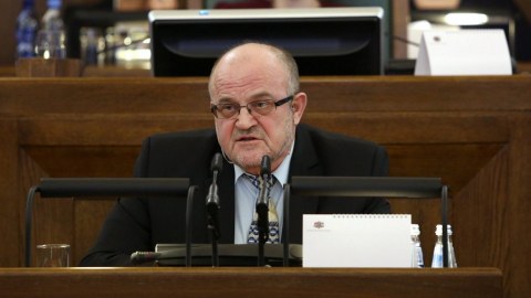 Sabiq deputat Rusiyaya görə həbs edildi 