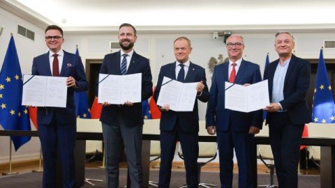 Polşa müxalifəti hakim koalisiyanı formalaşdırıb