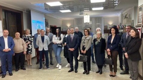 Tallində Zəfər Günü - FOTO